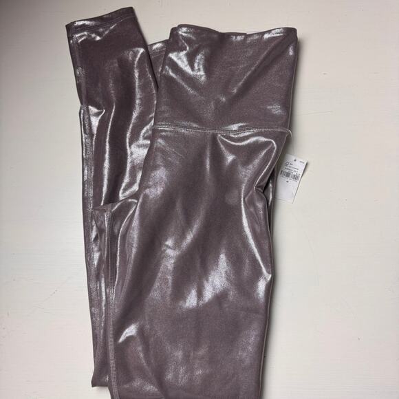 Old Navy Athletic Sporty High-Gloss Powersoft   Seamless Leggings Sz M - Picture 9 of 9